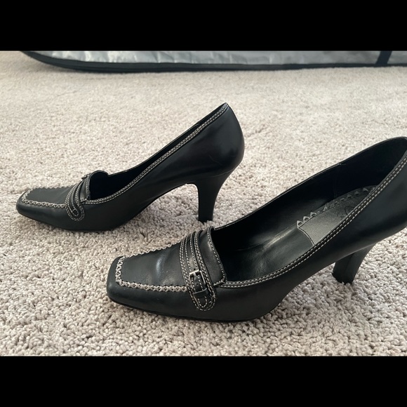 Women dress pump black size 8 - Picture 3 of 4
